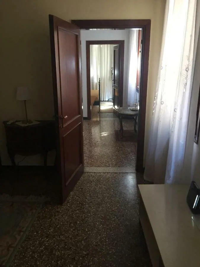 شقة Appartamento Ruga Giuffa البندقية